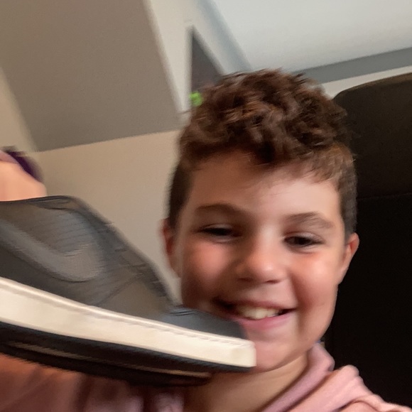 Does shoes have only been worn twice and they’re in great condition - Picture 8 of 8